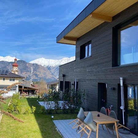 Black Forest Lodges - Gehobene Ferienwohnungen Mit Privatsaunas Tulfes Exterior photo