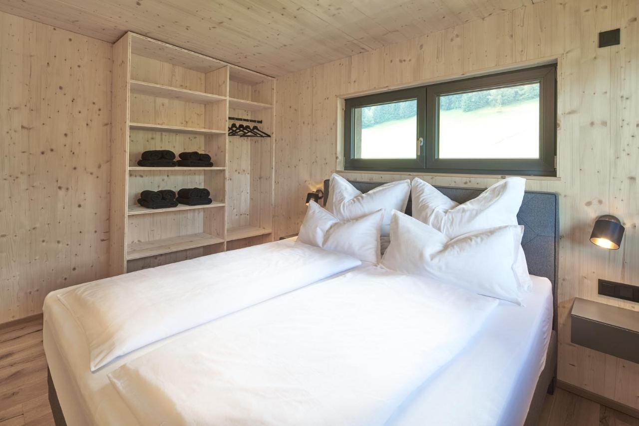 Black Forest Lodges - Gehobene Ferienwohnungen Mit Privatsaunas Tulfes Exterior photo