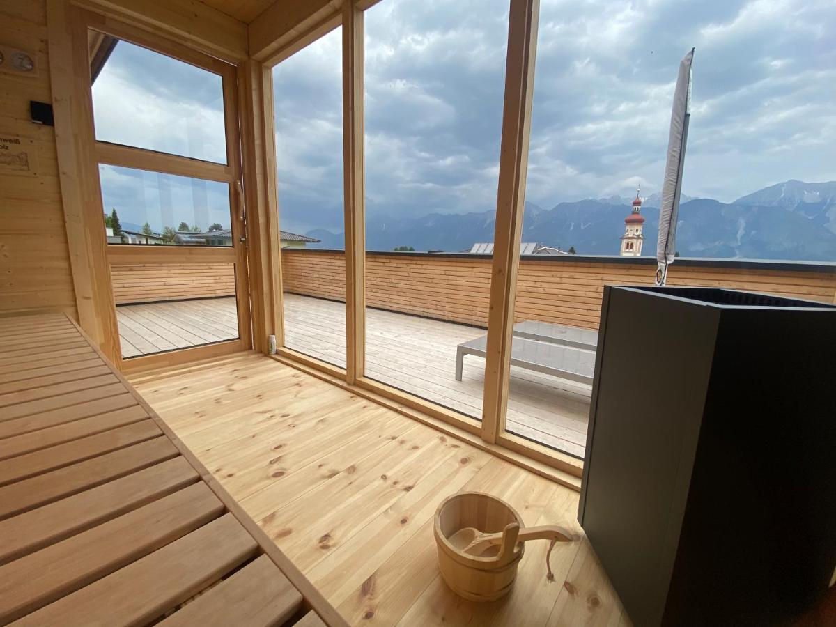 Black Forest Lodges - Gehobene Ferienwohnungen Mit Privatsaunas Tulfes Exterior photo