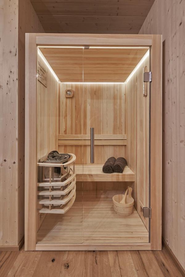 Black Forest Lodges - Gehobene Ferienwohnungen Mit Privatsaunas Tulfes Exterior photo