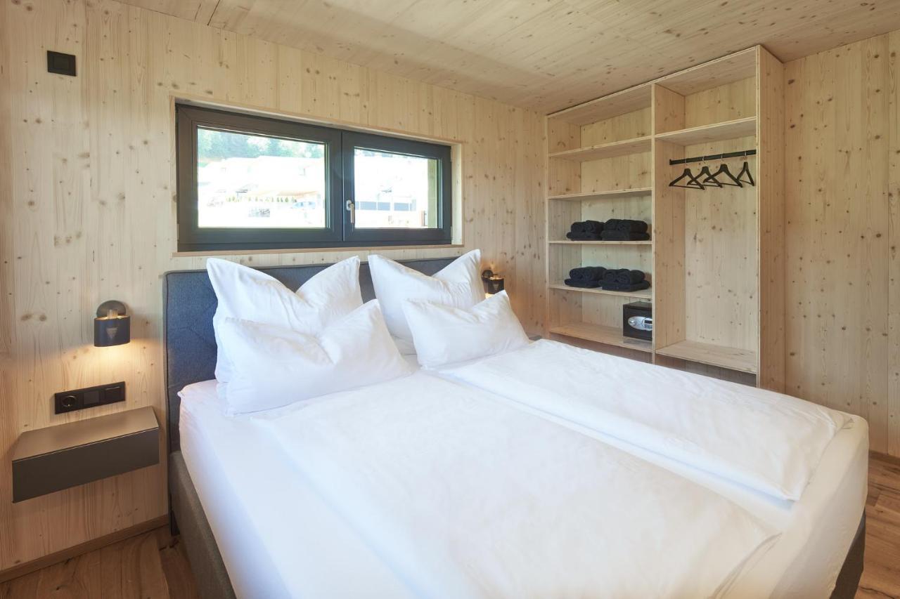 Black Forest Lodges - Gehobene Ferienwohnungen Mit Privatsaunas Tulfes Exterior photo